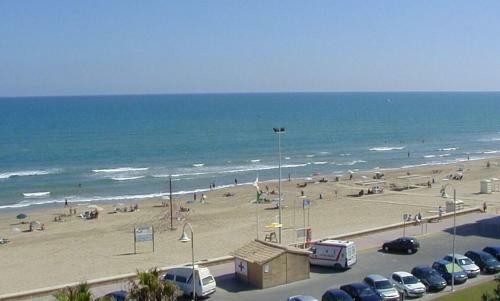 Beachview Seafront Apartment
