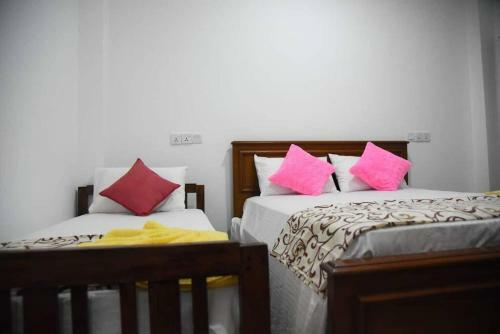 8 Bedroom Villa With A Pool In Downsouth,sri Lank