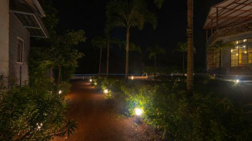 Hotel Nirva Resort