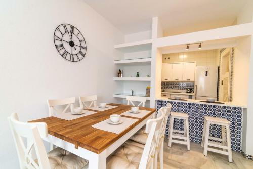 Well-located 3bdr Apartment In Fuengirola