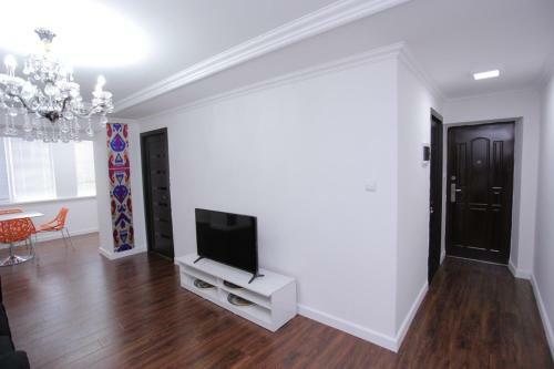 Overlooking Registan Square Luxury 2 Bedrooms Apartment
