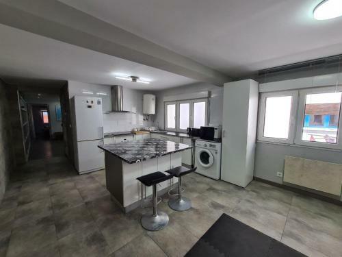 113a - A Un Paso de La Playa, Amplio Apartamento