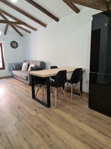 Apartamento 119e3 - �ticos Con Encanto En El Centro