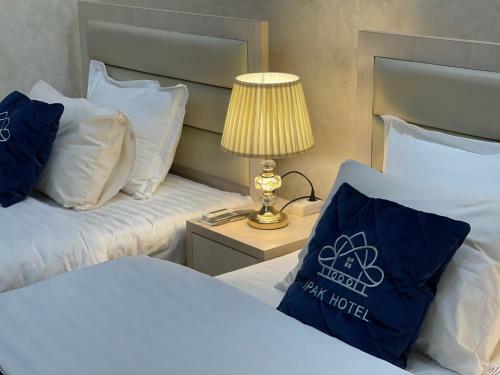 Ipak Hotel