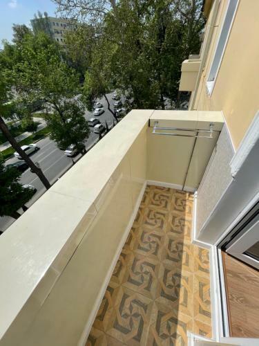 Amir Temur Apartment In Center After Renovation