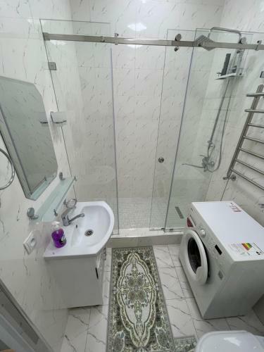 Amir Temur Apartment In Center After Renovation