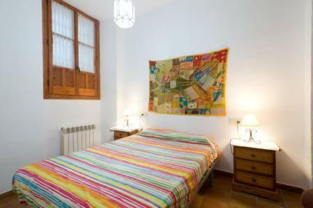 Charming, Spacious Albayzin Apartment