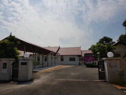 Hostal Villa Setia