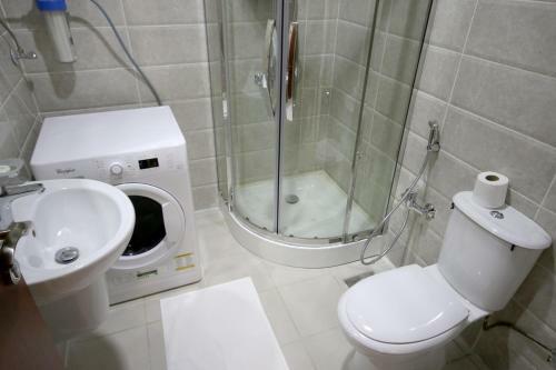 Al Areen Hotel Apartments