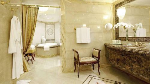 Hotel The St Regis Kuwait
