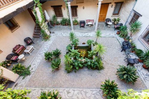 Apartamento Junto Al Albaic�n Con Terraza