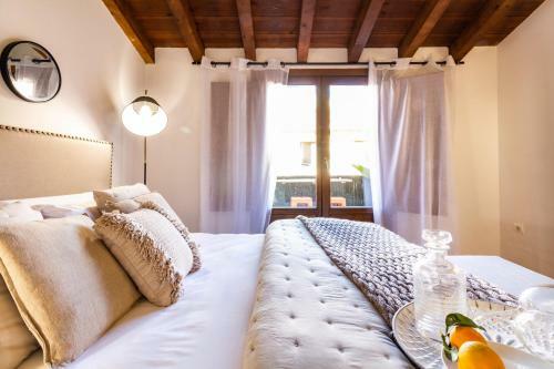 Apartamento Junto Al Albaic�n Con Terraza