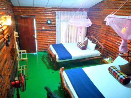 Bed & Breakfast Wooden Cottage