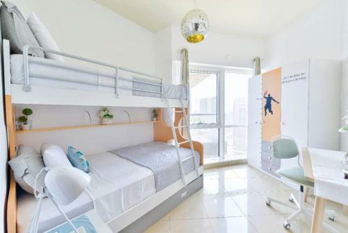 Apartamento Beautiful 2bed 2baclcony In Jlt, Dubai
