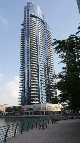 Apartamento Beautiful 2bed 2baclcony In Jlt, Dubai