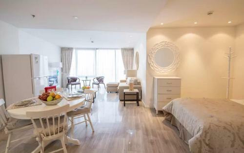 Mayfair Serviced Apartment - D1 Tower