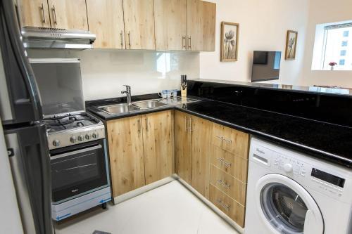 Apartamento Continental Tower, Dubai Marina - Luton Vacation Homes