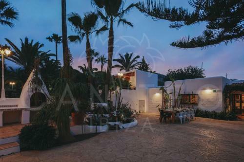 Can Teo - Villa In Ibiza