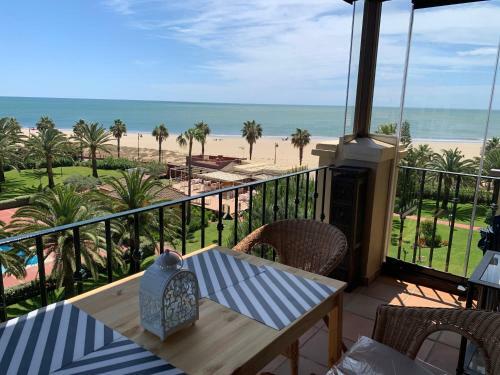 Apartamento Mirando Al Mar. Primera Linea de Playa