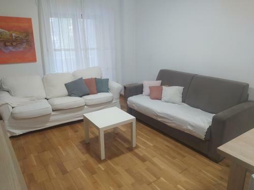 Apartamento Ramiro I, 3 Hab, Terraza, Wifi Y Garaje