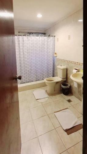 Villa Spacious Spanish-style Resort In Pansol Laguna