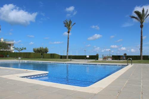 Casita Con Piscina En El Pitch&putt L'ampolla