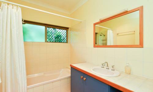 Bushland Cottages And Lodge