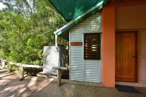 Bushland Cottages And Lodge