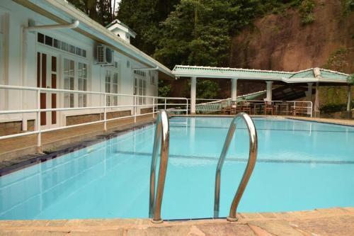 Forest Edge Hotel