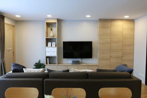 Apartamento Glory Sukhumvit -asoke- Prompong- Bts- Mrt