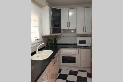 Apartamento Piso 95 M2 Centrico A 2 Min de La Playa