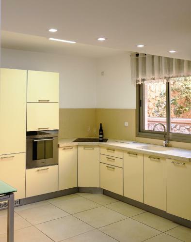 Villa Debora With Heated Pool