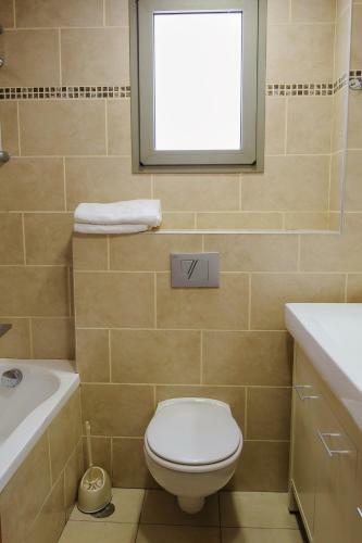 Villa Debora With Heated Pool