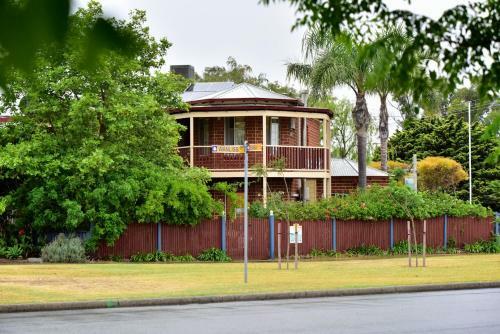 Hostal Anchorage Guest House And Self-contained Accommodation