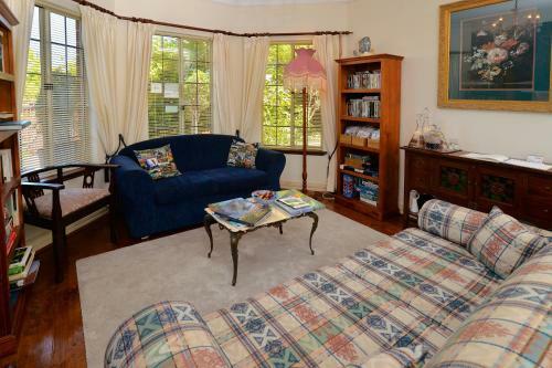 Hostal Anchorage Guest House And Self-contained Accommodation