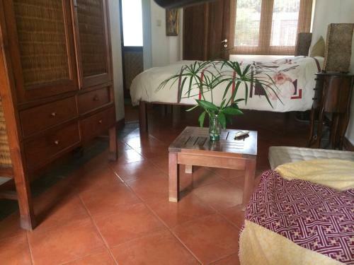 Bed & Breakfast Metina's Tropical Villa