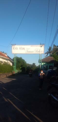 Awe Homestay Beber