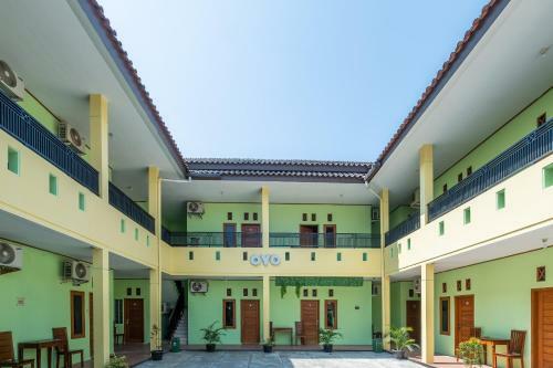 Hotel Oyo 1399 Cemara Residence Syariah
