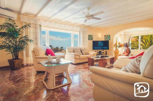Abahana Villas Isabel