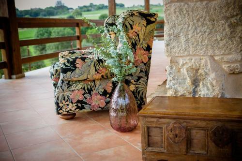 Mi�a Nai, Casa Rural