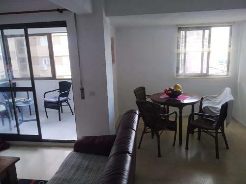 Apartamento Cosy Flat For Comfy Stay - Gib Rock View 3