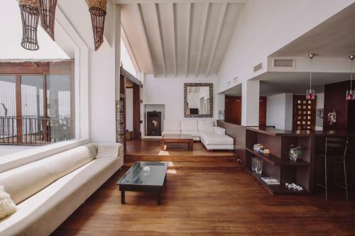 Casa Del Mediterr�neo
