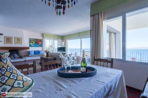 Villa Sobre El Mar Albor�n