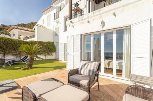 Five Star Villa With Heavenly Views