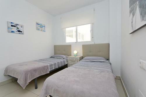 Apartamento La Marina Ref. 8564