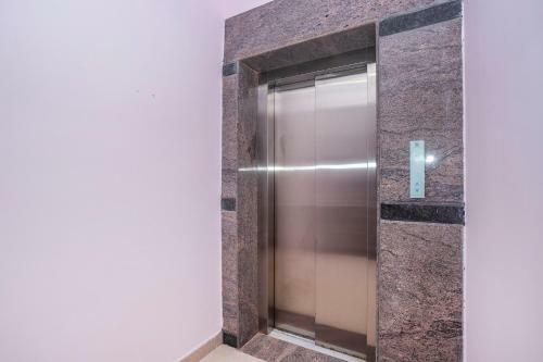 Hotel Oyo Flagship 30074 Electronic City