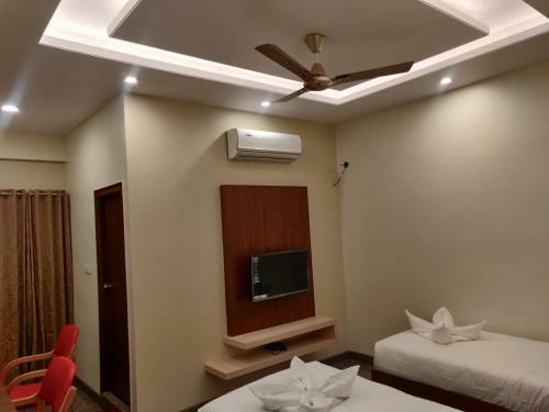 Hotel Siri Vybhava Residency