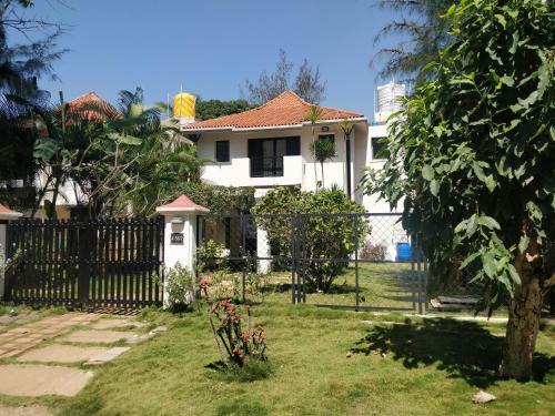 Villa Five8