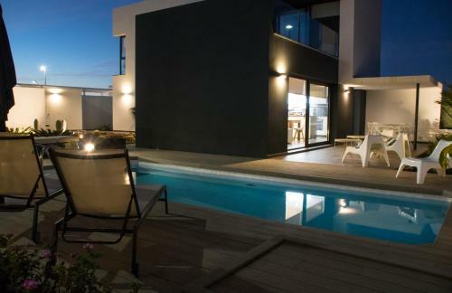 Sunrise Chalet Casilla de Costa