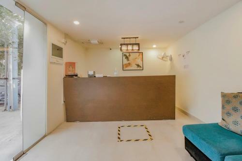 Capital O 77528 Smile Hotels